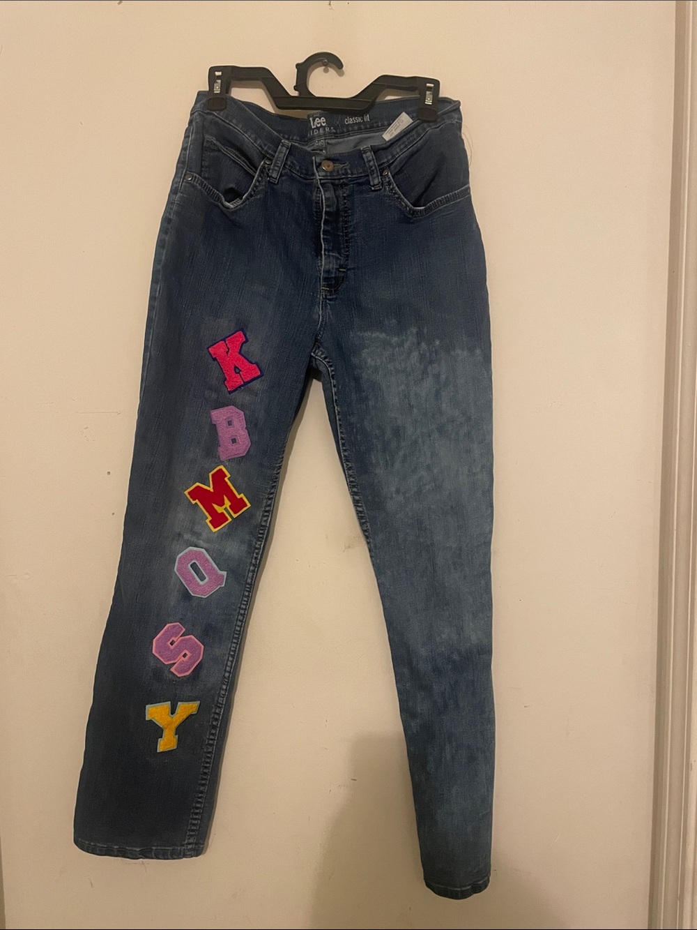 Lee Dark Blue Straight-Leg Jeans with Colorful Letter Patches